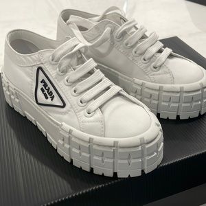 PRADA SNEAKERS